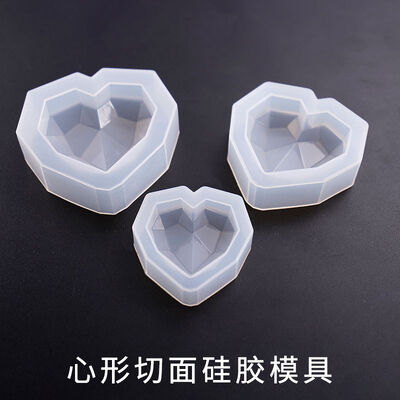 Dropping mold heart-shaped mold large, medium, small heart-shaped section high mirror silicone mold