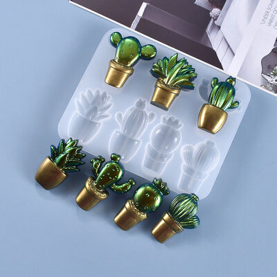 DIY Crystal Dropped Cactus Pendant Mold, 3D Cactus Refrigerator Patch Decoration Silicone Mold