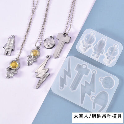 DIY Crystal Dropping Pendant Mold Astronaut Lightning Key Pendant Jewelry Silicone Mold