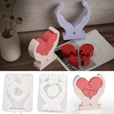 Crystal Drip Glue Hands Holding Heart Puzzle DIY Candle Gypsum Valentine's Day Stage Silicone Mold Wholesale