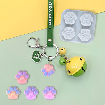 DIY Crystal Dropping Glue Mold Mini Four Grid Kitten Claw Keychain Decoration Silicone Mold Wholesale