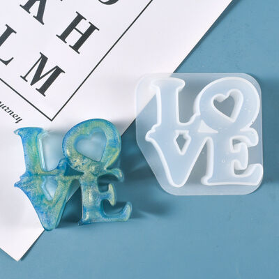 DIY Crystal Dropping Resin Grinding Tools Irregular Shape Love Pendant Pendant Silicone Mold