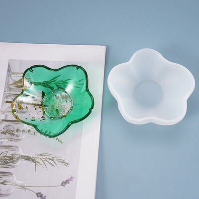 DIY Crystal Dropping Gel Mold Dish Petal Small Dish Ornament Platform Storage Mirror Silicone Mold