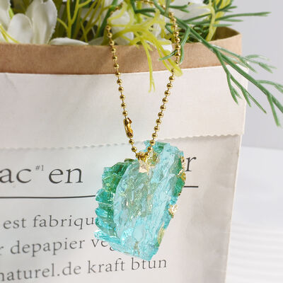 Crystal Dropping Gel Crystal Cluster Pendant Mold Ice Crystal Cave Pendant Diamond Face Love Crystal Stone Necklace Silicone Mold