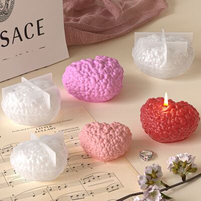 Heart shaped large, medium, small relief heart-shaped pattern gypsum ornament DIY aromatherapy candle souvenir silicone mold