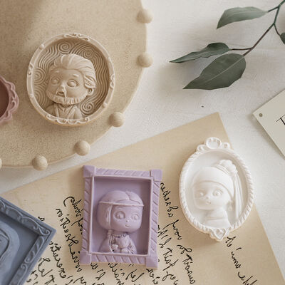 DIY dropper resin relief semi three-dimensional portrait refrigerator sticker aromatherapy gypsum hanging silicone mold