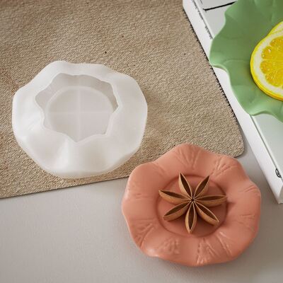 DIY Glue Resin Mirror Lotus Leaf Plate Tray Silicone Mold Aromatherapy Gypsum Plate Decoration Mold