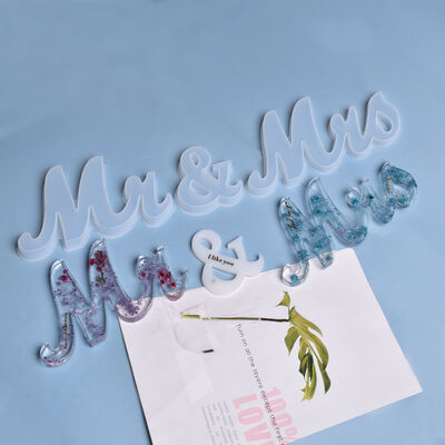 DIY Crystal Dropper Mold With The English Letters MR?&? Mr. MRS Signs Up To Decorate The Silicone Mold