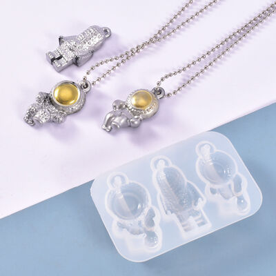 DIY Crystal Dropping Pendant Mold Astronaut Lightning Key Pendant Jewelry Silicone Mold