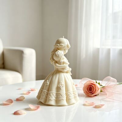Ins Wind Hug Baby Girl Aromatherapy Candle Silicone Mold DIY Mother's Love Theme Handmade Soap Gypsum Mold