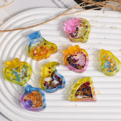 DIY Crystal Drop Glue Strawberry Vegetable Pear Watermelon Banana Peach Persimmon Fruit Series Quicksand Pendant Silicone Mold