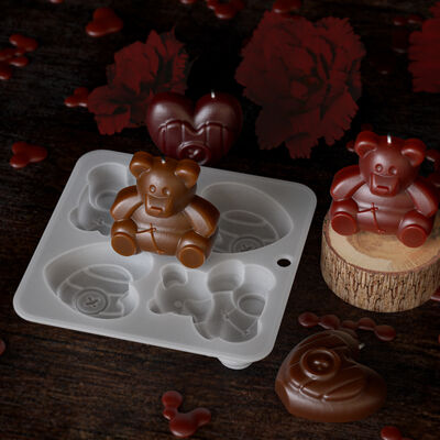 Aromatherapy Gypsum Candle, Four Grid Three-dimensional Love Bear, Little Bear Candle Holder Ornament, Silicone Mold